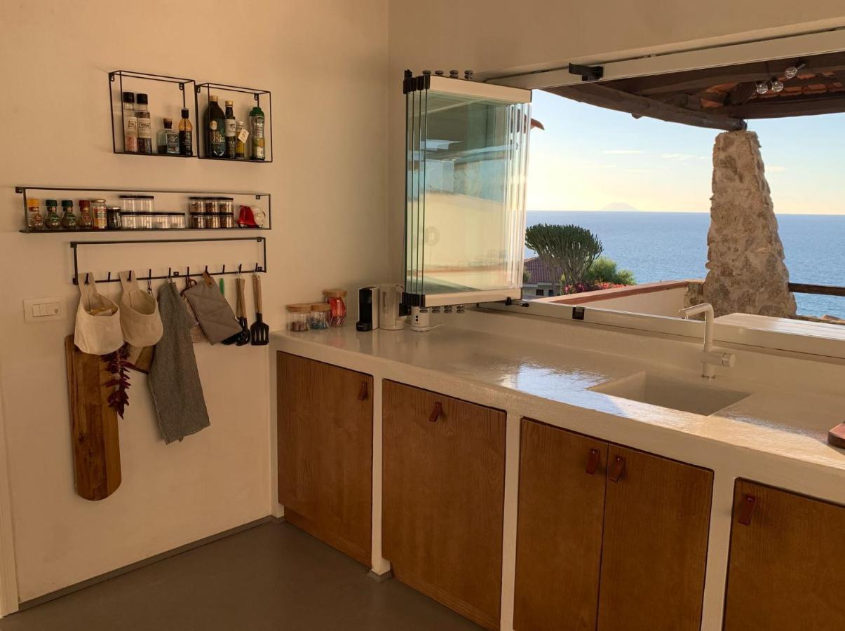 Boutique Apartment With Beach Within Walking Distance, Near Tropea Parghelia Exterior photo